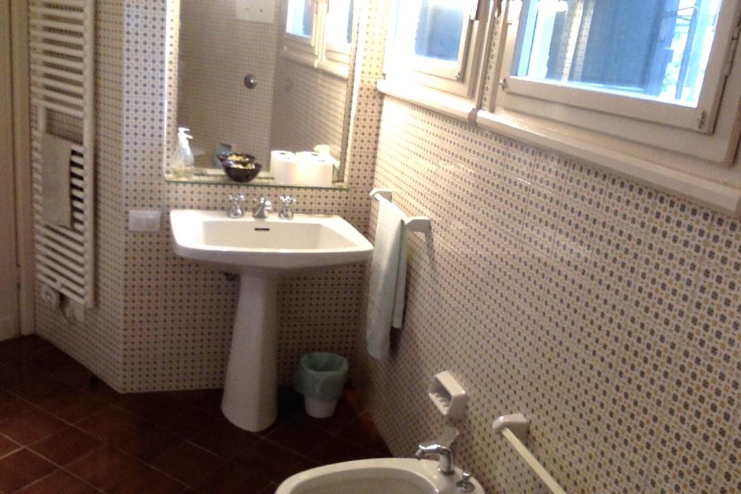 Xampilla'S Business City Mini Apartment Bassano Bassano del Grappa Bagian luar foto