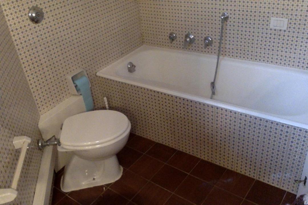 Xampilla'S Business City Mini Apartment Bassano Bassano del Grappa Bagian luar foto