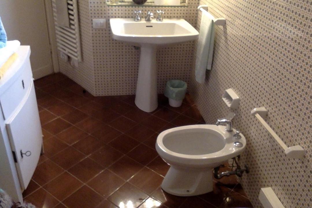 Xampilla'S Business City Mini Apartment Bassano Bassano del Grappa Bagian luar foto